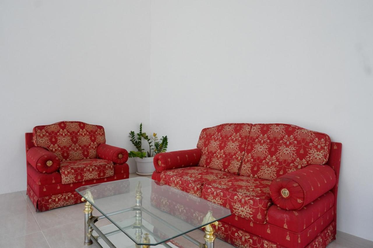 Reddoorz @ Demangan Sari Residence Pakualaman Exterior photo