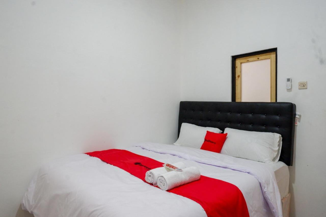 Reddoorz @ Demangan Sari Residence Pakualaman Exterior photo